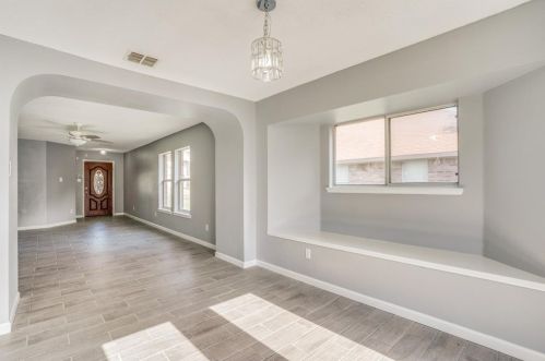 1220 Carberry St, Cedar Hill TX 75104 exterior