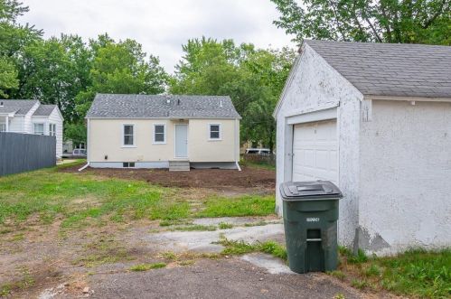 3511 3rd Ave, Hibbing MN  55746-2711 exterior