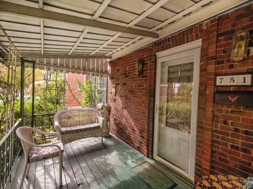 751 4th St, Oakmont, PA 15139-1558