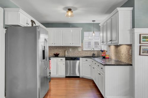 287 Mount Royall Dr, Mount Pleasant SC  29464-6276 exterior