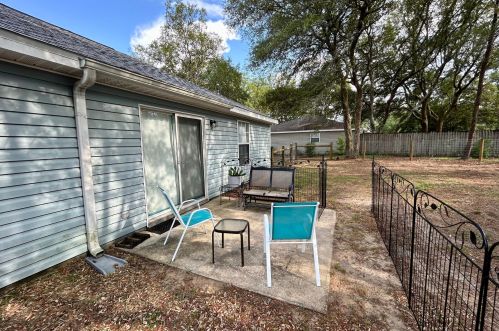 91 Oakridge Way, Defuniak Springs FL  32433-8168 exterior