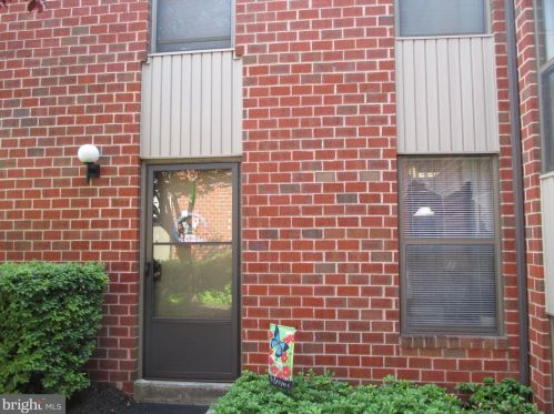 1210 Hampton Hill Ct, Harrisburg, PA 17111-6809