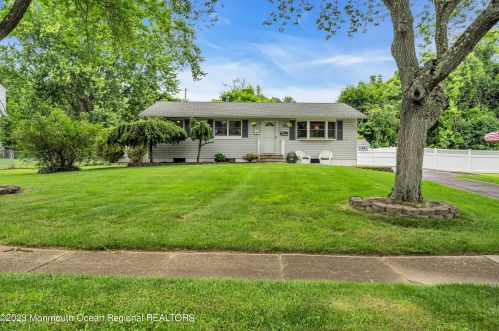 10 Trinity Pl, Jackson Twp NJ  08527-1822 exterior