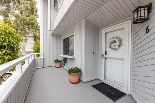 6 Odyssey Ct, Newport Beach, CA 92663-2349