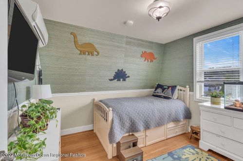 57 Barberie Ave, Monmouth Hills NJ  07732-1518 exterior