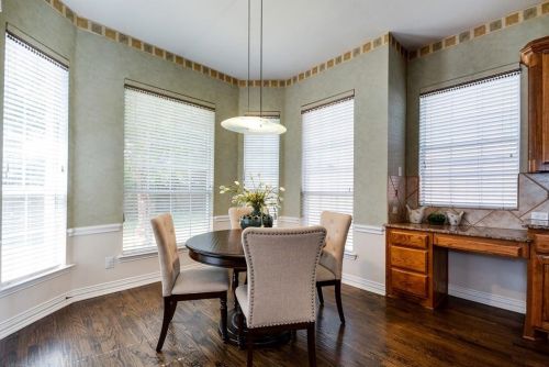 4604 Deer Valley Ln, Richardson TX  75082-3872 exterior