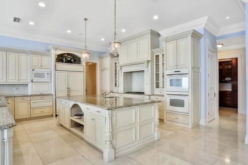 535 Ocean Shore Blvd, Ormond Beach FL  32176-5401 exterior