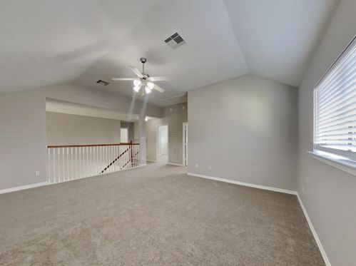 8026 Tarrytown Crossing Dr, Conroe TX  77304-6820 exterior