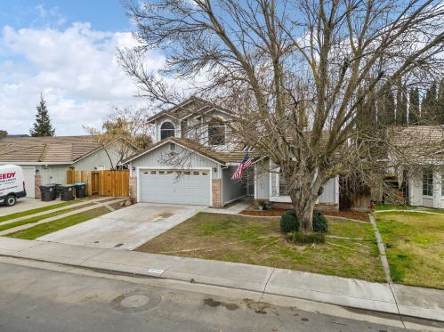 15530 Lottie Way, Lathrop CA  95330-9475 exterior