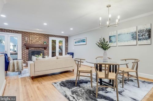 4426 Lingan Rd, Washington, DC 20007-2513