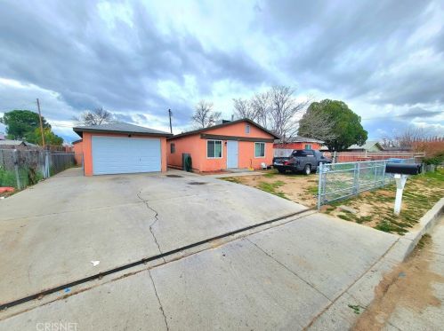 809 Vine Dr, Bakersfield CA  93307-3944 exterior