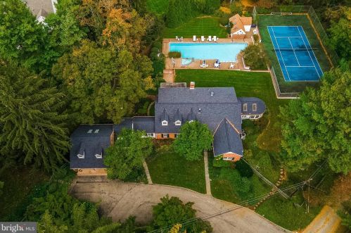 5 Morris Rd, Prospectville, PA 19002-5233