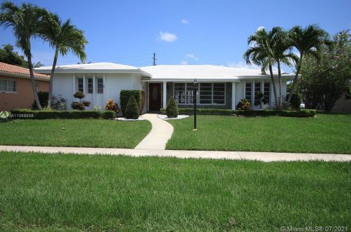 210 2nd Ter, Dania Beach FL  33004-4008 exterior