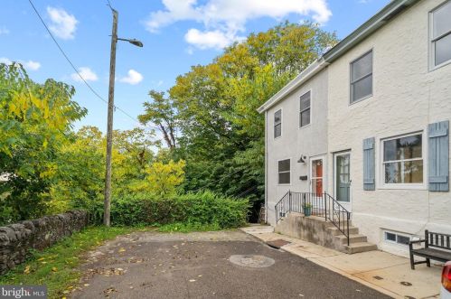 4257 Boone St, Philadelphia, PA 19128-5003