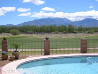 2717 Greenside Pl, Green Valley AZ  85614-1140 exterior