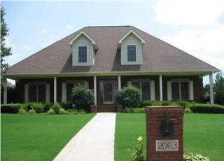 2003 Katie Dr, Decatur, AL 35603-3331