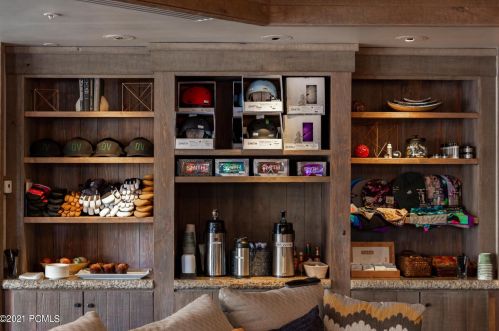 3404 Wapiti Canyon Rd, Park City UT  84098-6241 exterior