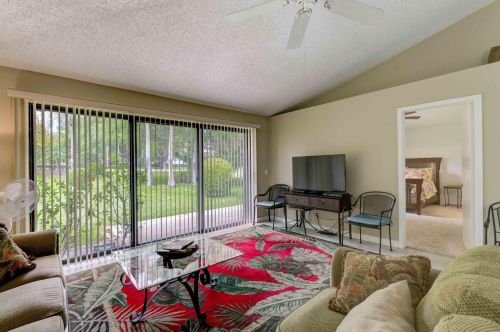 829 Club Dr, West Palm Beach FL  33418-7058 exterior