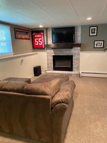 15 Woodbury St, Salem NH  03079-3212 exterior