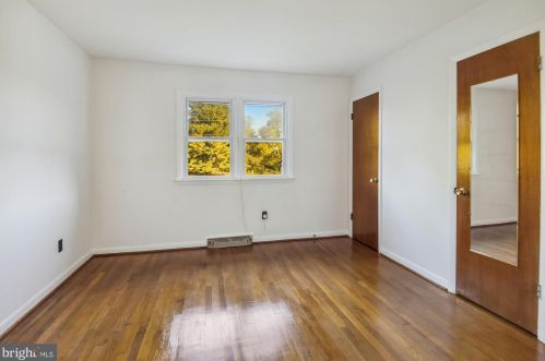 13100 Furnace Mountain Rd, Lovettsville VA  20180-2418 exterior