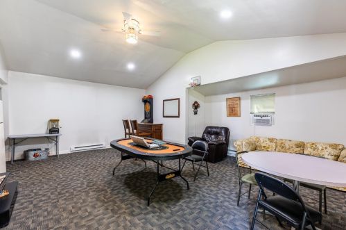 6115 Glade Ave, Cincinnati OH 45230-2708 exterior