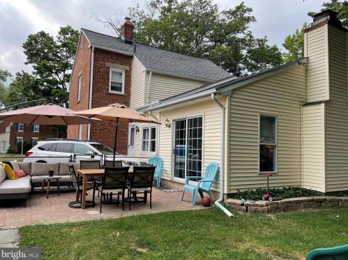 42 Hurst Rd, Wilmington, DE 19803-3717