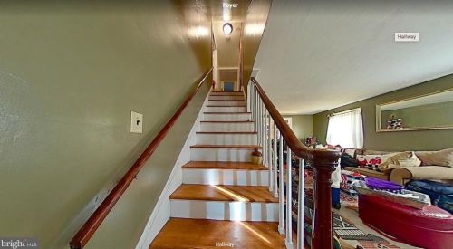 568 Walker Ave, Trenton, NJ 08628-2832