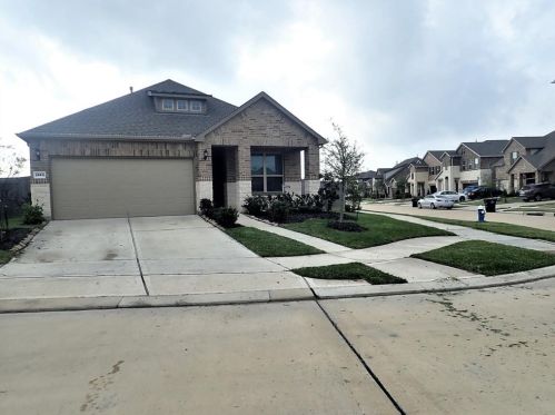24911 Prairie Ln, Richmond, TX 77406