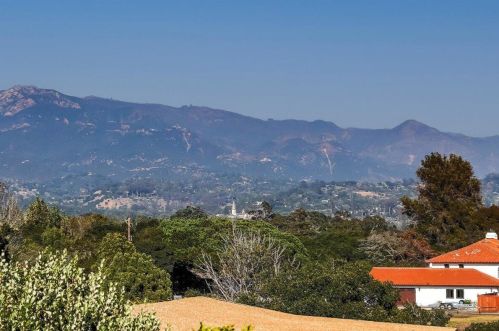 1040 Veronica Springs Rd, Santa Barbara CA  93105-4532 exterior