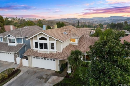 28030 Kenton Ln, Santa Clarita, CA 91350-3922
