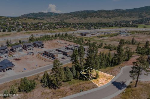 4060 Crest Ct, Park City UT  84060-7913 exterior