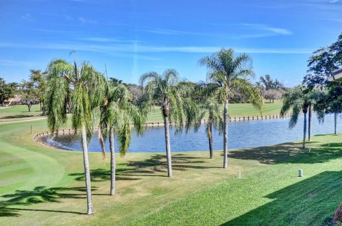 29 Eastgate Dr, Boynton Beach, FL 33436-6802
