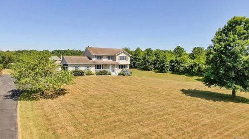 967 Plank Rd, Slate Hill, NY 10973-4101