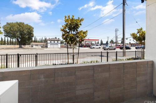 2812 Glassell St, Orange CA  92865-1002 exterior