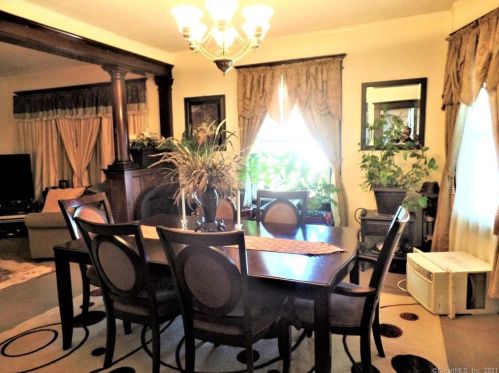 71 Merchant St, Bridgeport CT  06604-2214 exterior