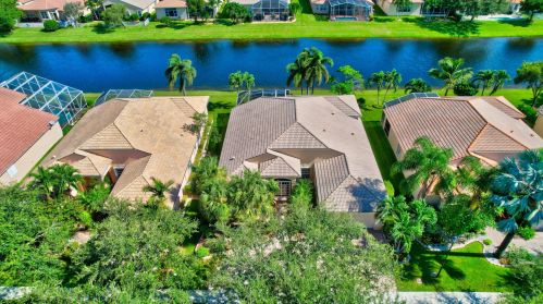 7869 Rinehart Dr, Boynton Beach, FL 33437-6363