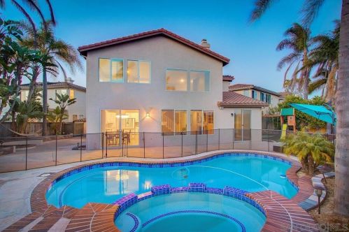 3759 Torrey View Ct, San Diego, CA 92130-2623