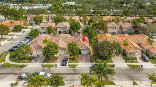 563 130th Ave, Hollywood, FL 33028-3123