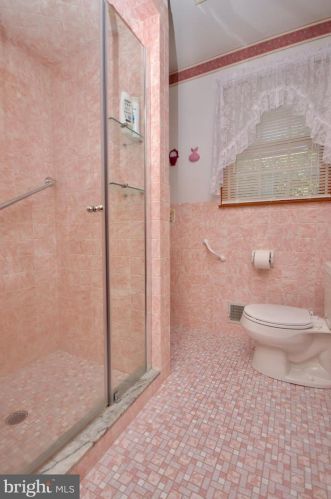 2503 Pennsylvania Ave, West Deptford NJ  08096-4753 exterior