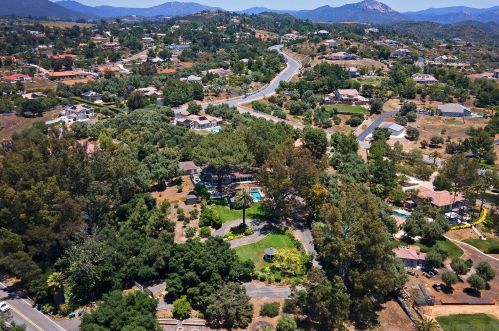 2917 Tavern Rd, Alpine CA  91901-3141 exterior