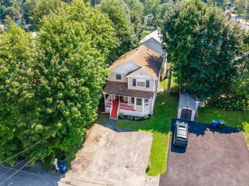 234 Forest Rd, Mahopac, NY 10541-1116