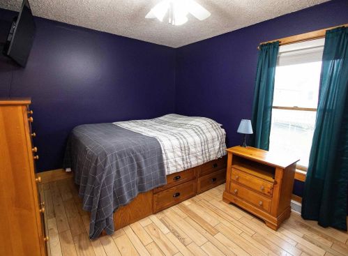 914 Bequette St, Dodgeville WI  53533-1112 exterior