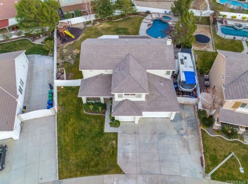 42240 Ridge View Dr, Lancaster CA 93536-7382 exterior