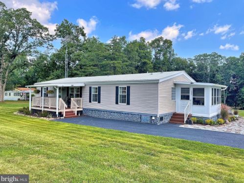 1975 Bullfrog Rd, Charnita, PA 17320-9366