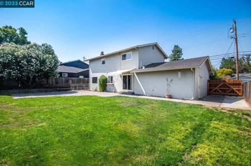 2175 Norse Dr, Concord CA 94523-1848 exterior