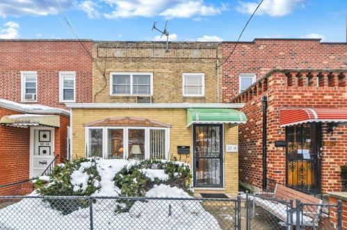 22-14 26th St, Long Island City, NY 11105-2916