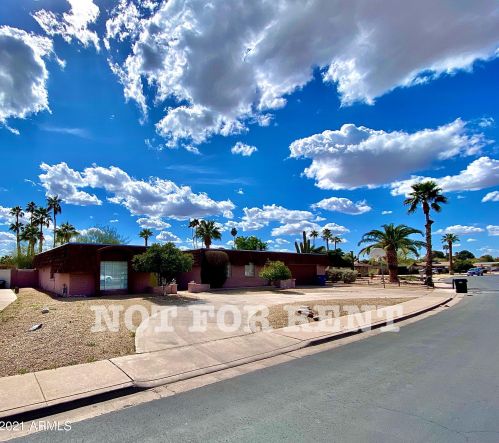 2135 Elmwood St, Mesa, AZ 85213-5905