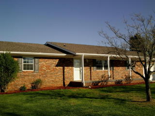 7608 Temple Acres Dr, Knoxville TN  37938-3247 exterior