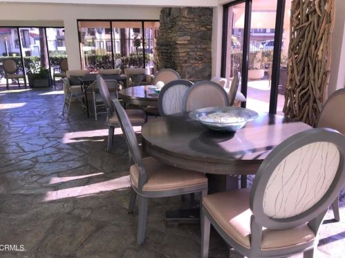 2043 Majorca Dr, Oxnard CA exterior