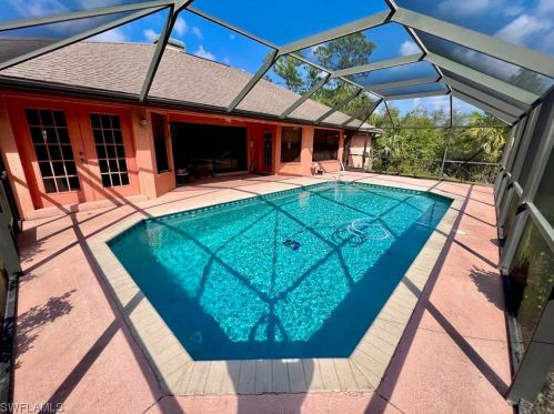 610 Maple Ave, Lehigh Acres, FL 33972-4005
